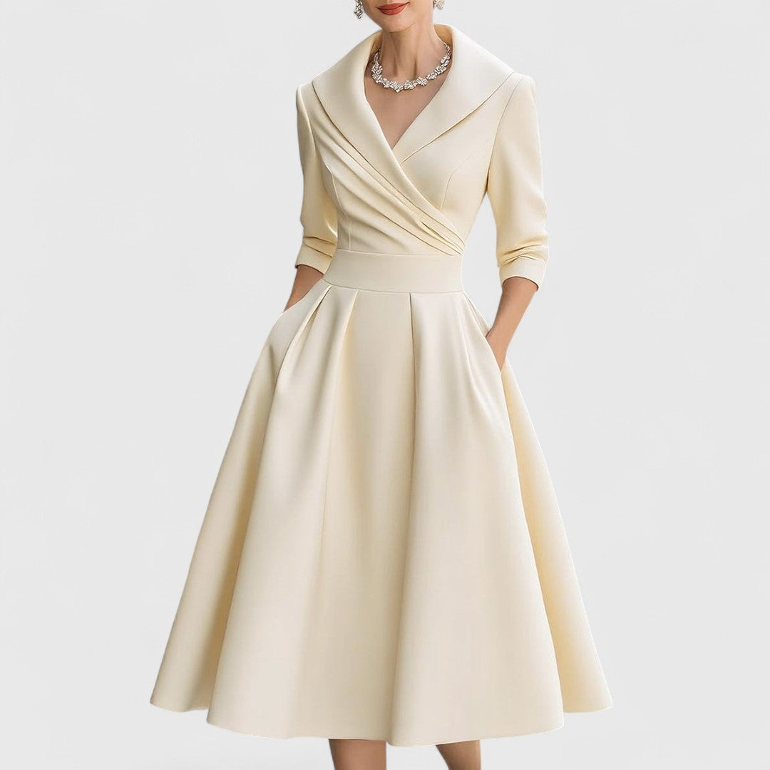 Catharina | Elegante Getailleerde Jurk