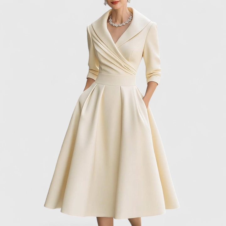 Catharina | Elegante Getailleerde Jurk