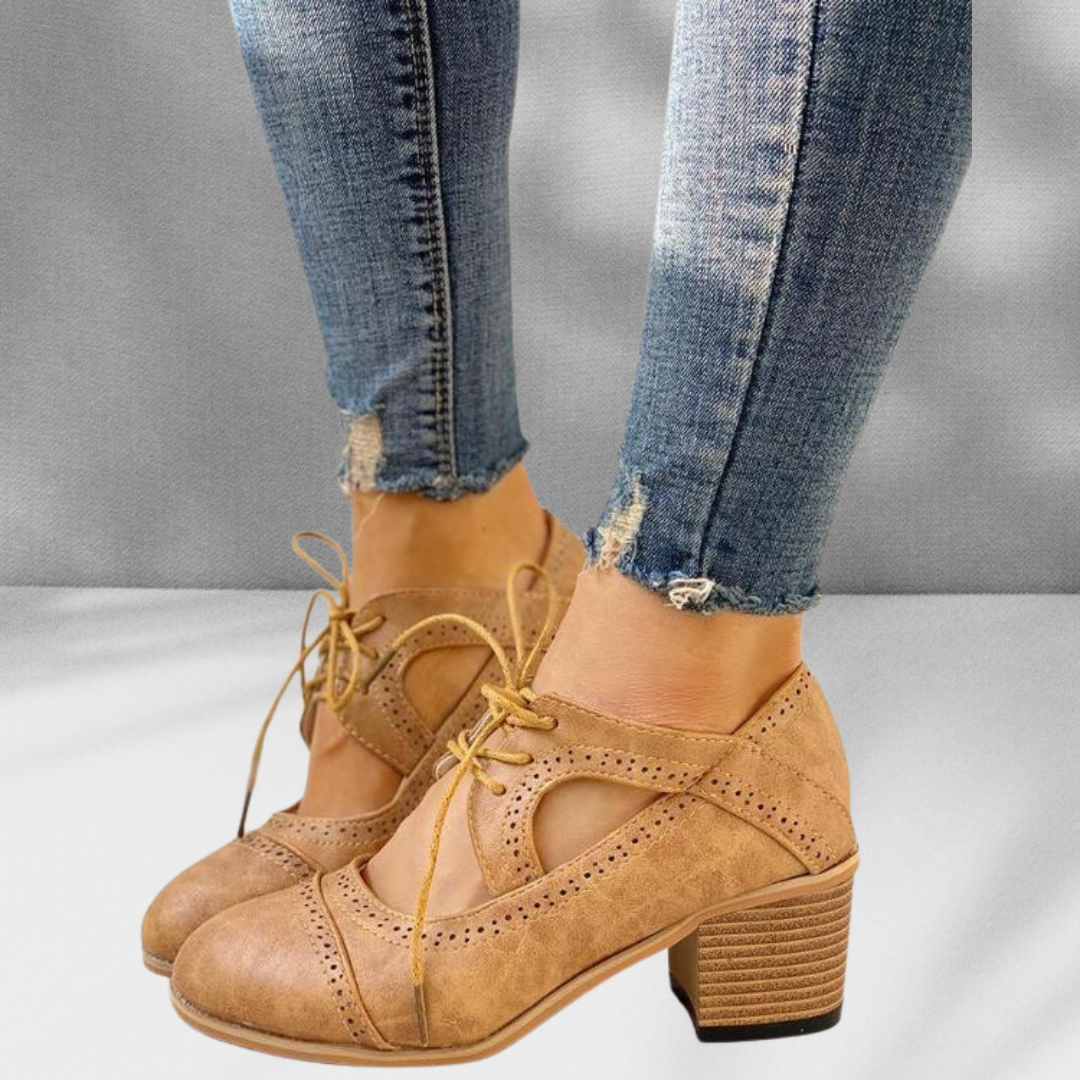 Marloes | Elegante Veterschoenen met Blokhak