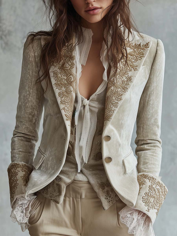 Eline | Verfijnd Geborduurde Blazer