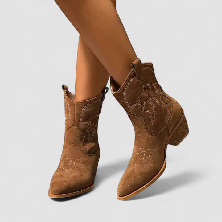 Elske | Comfortabele Western Enkellaarzen