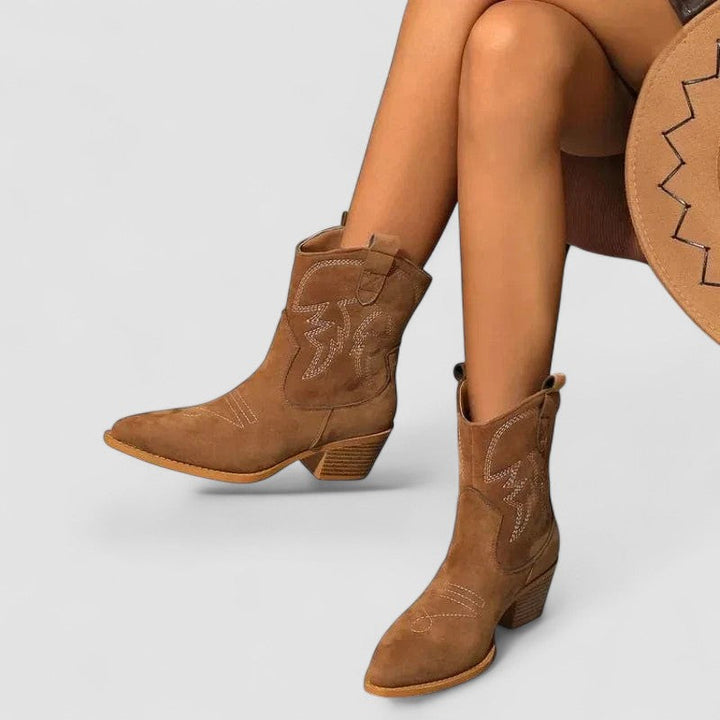 Elske | Comfortabele Western Enkellaarzen