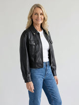 Vera | Korte Bikerjas