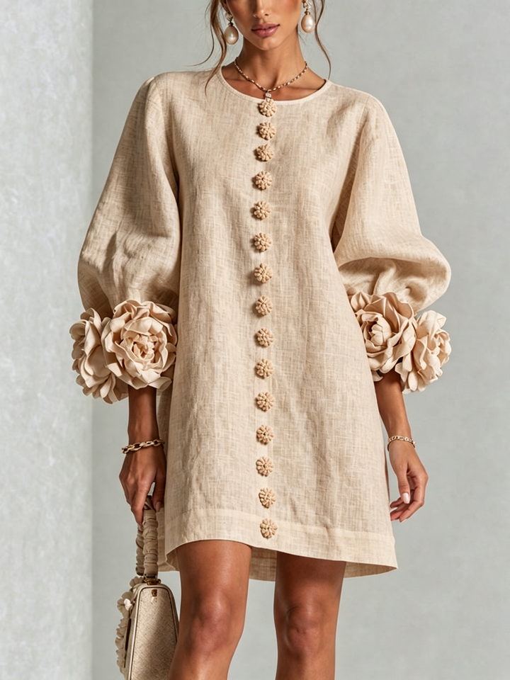 Fenneke | Sierlijke Mini-jurk met Bloemdetail