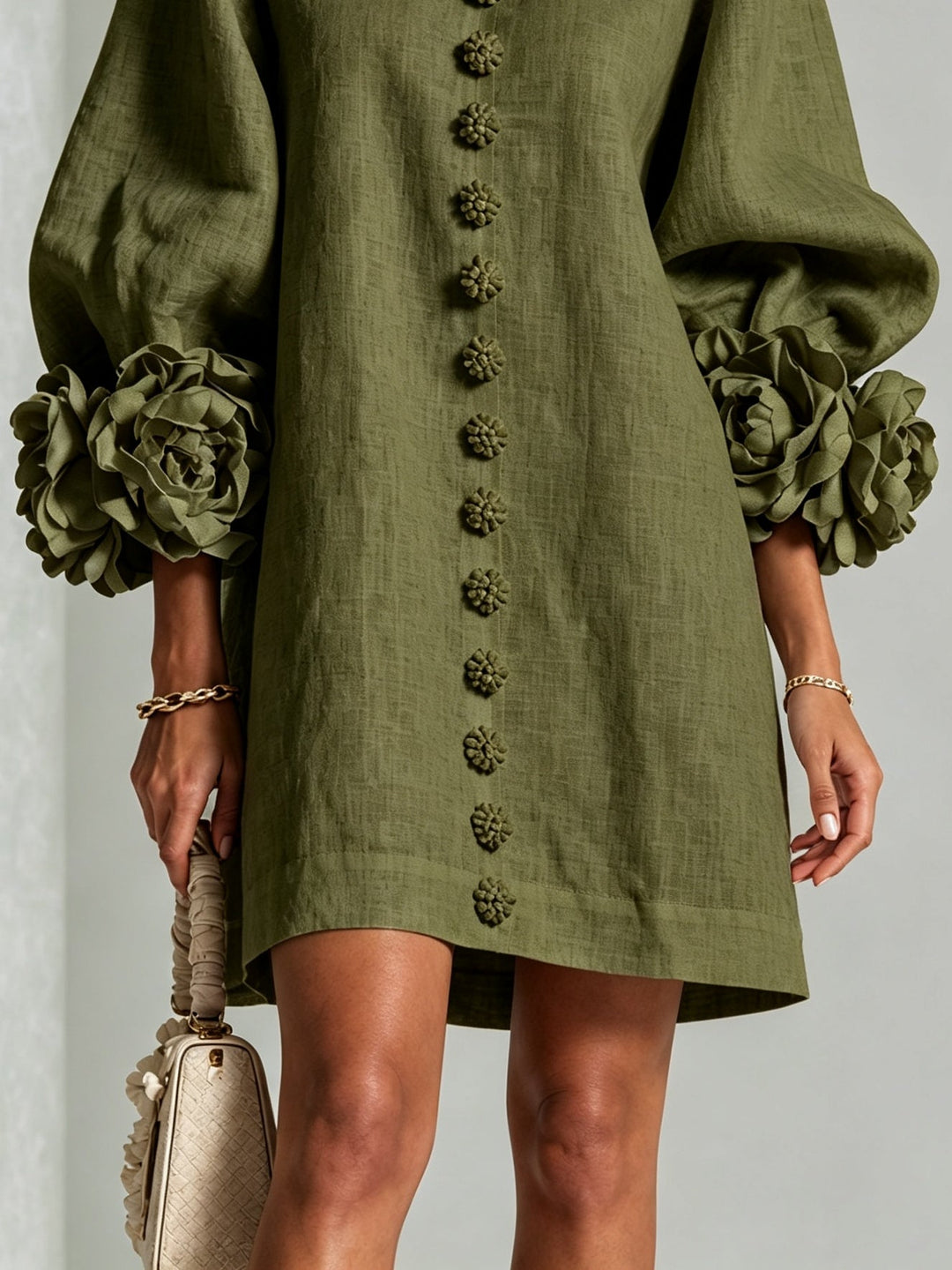 Berdine | Sierlijke Mini-jurk met Bloemdetail