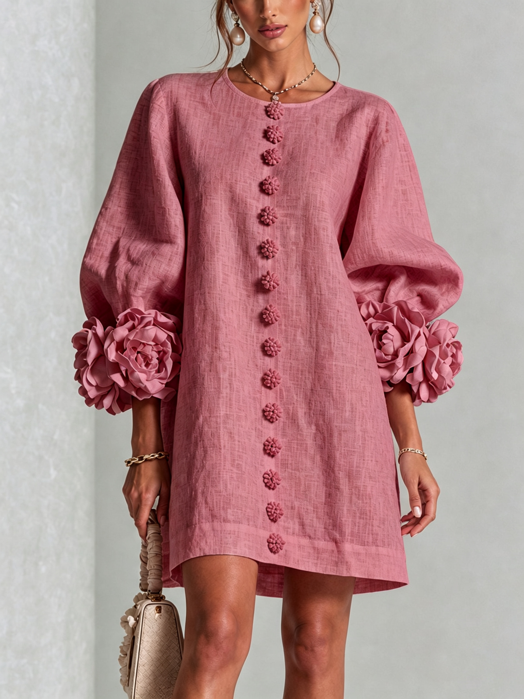 Fenneke | Sierlijke Mini-jurk met Bloemdetail