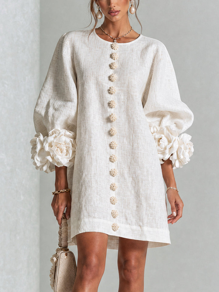 Fenneke | Sierlijke Mini-jurk met Bloemdetail