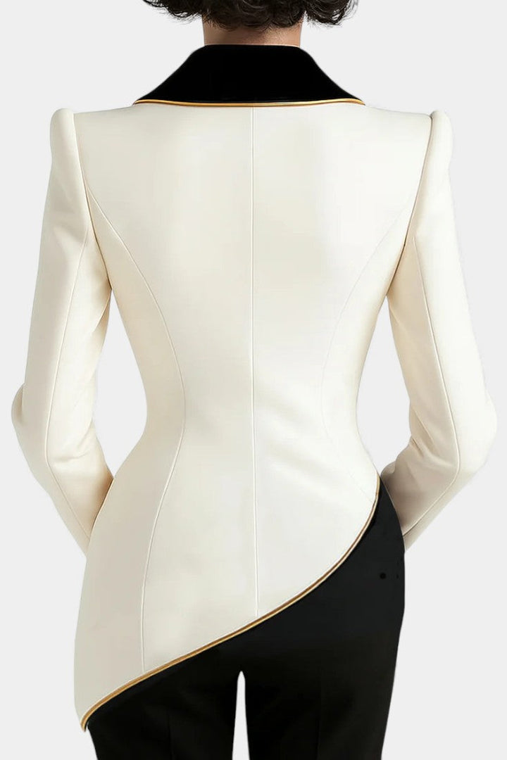 Dineke | Asymmetrische Blazer met Contrasterende Kraag