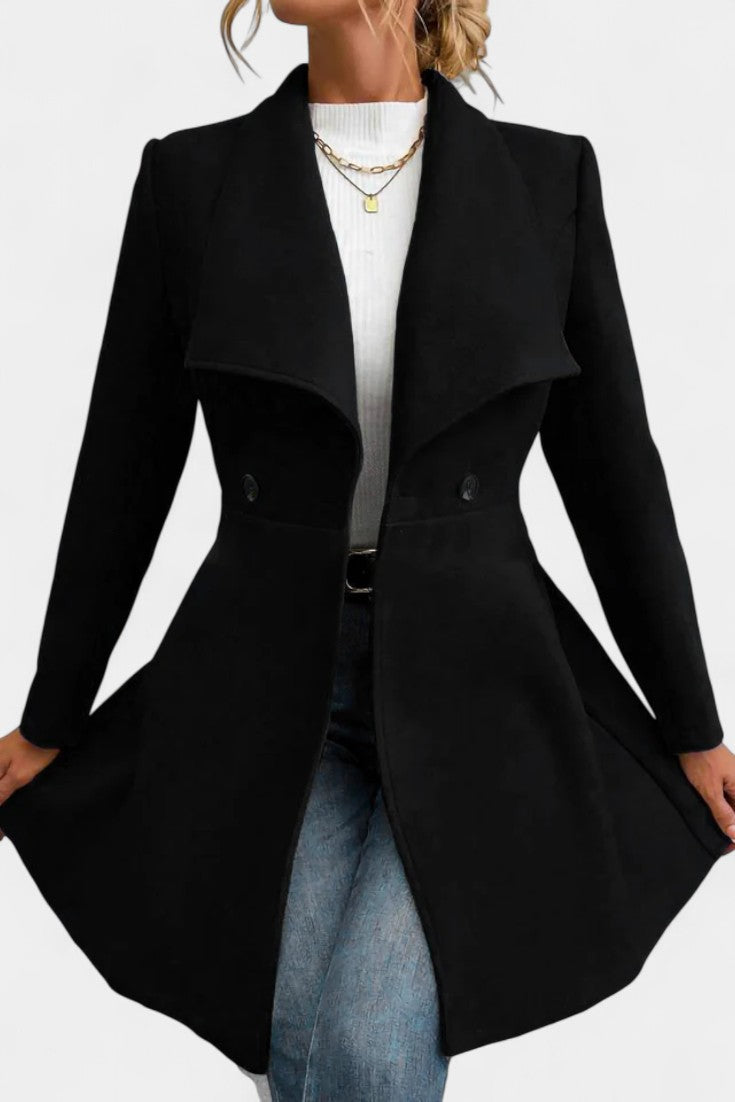 Katelijne | Getailleerde Peplum Mantel