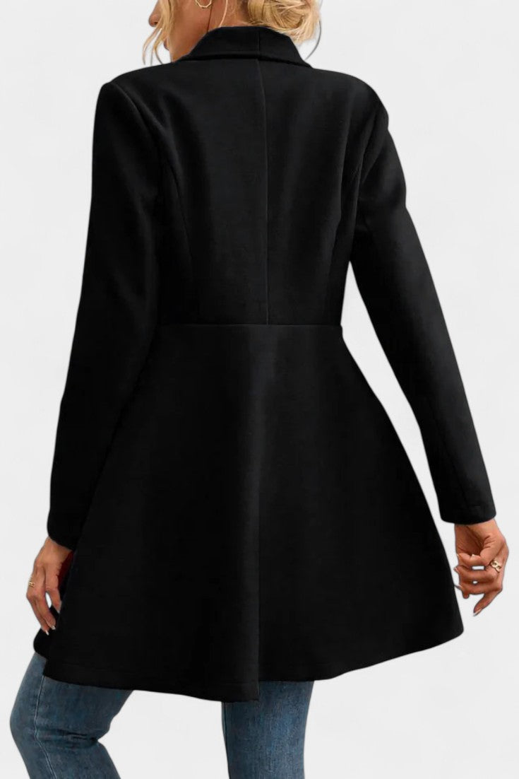 Katelijne | Getailleerde Peplum Mantel
