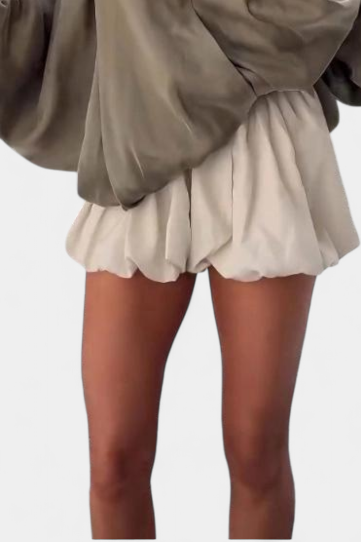 Hedda | Soepel Vallende Blouse met Pofmouwen