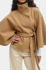 Suze | Elegante Cape met Ceintuur