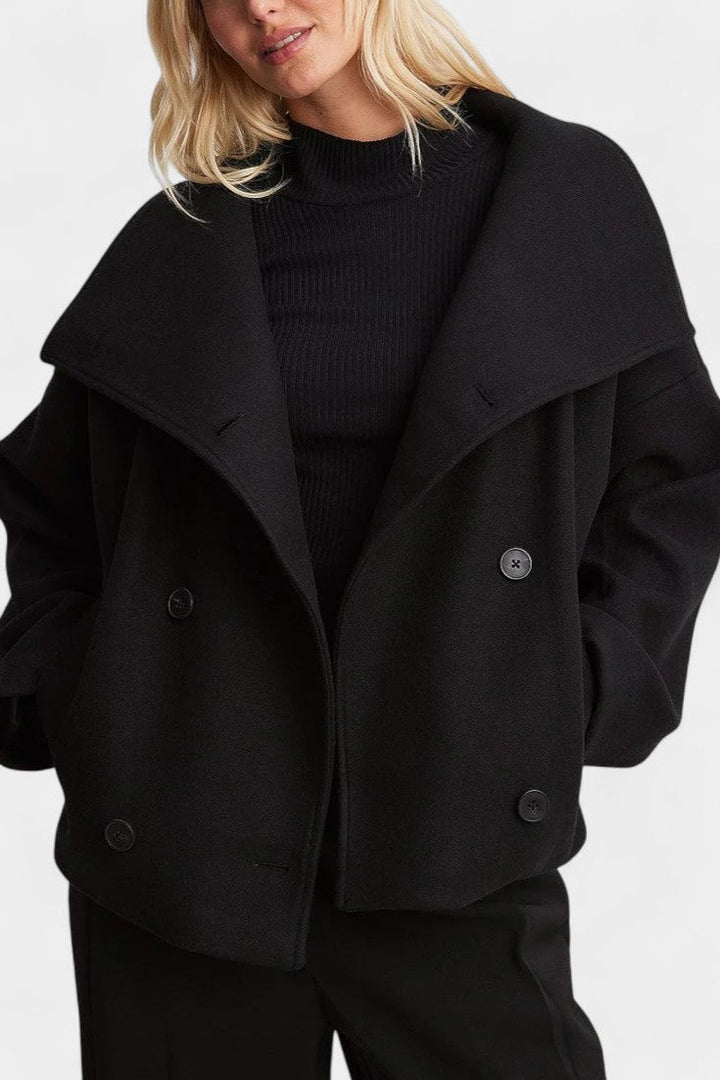 Godelieve | Elegante Korte Jas met Klassieke Kraag