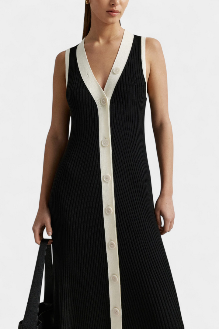 Josien | Elegante Lange Jurk met Contrastknopen