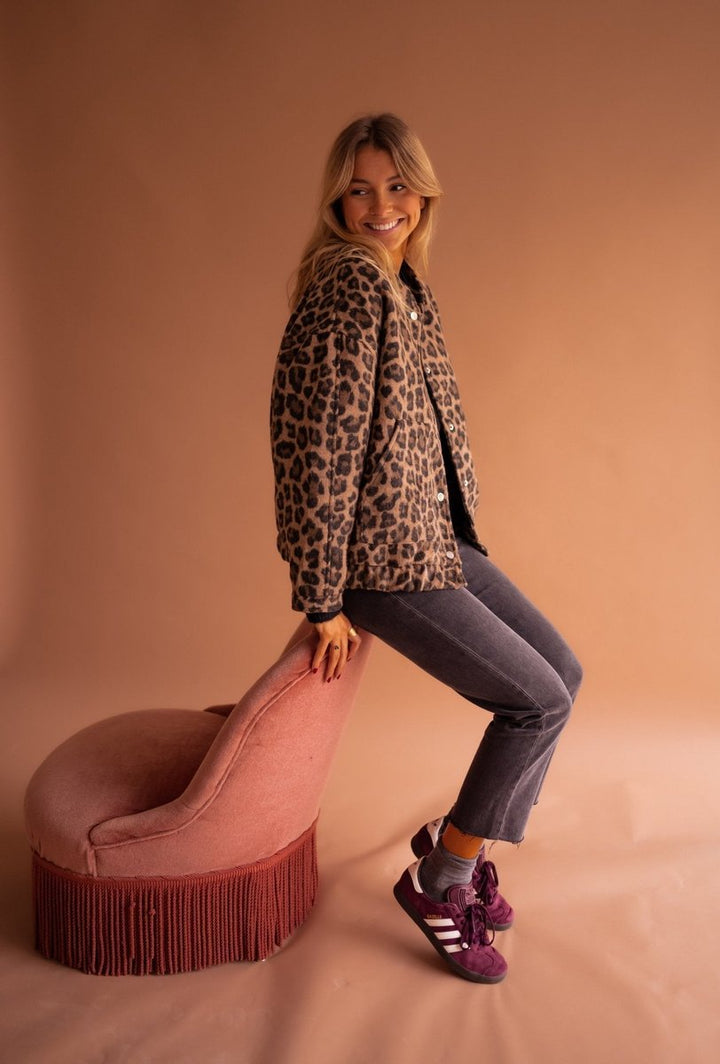 Linda | Oversized Jack met Luipaardprint